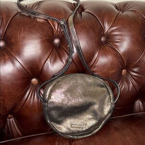 Chic Metallic Crossbody Bag